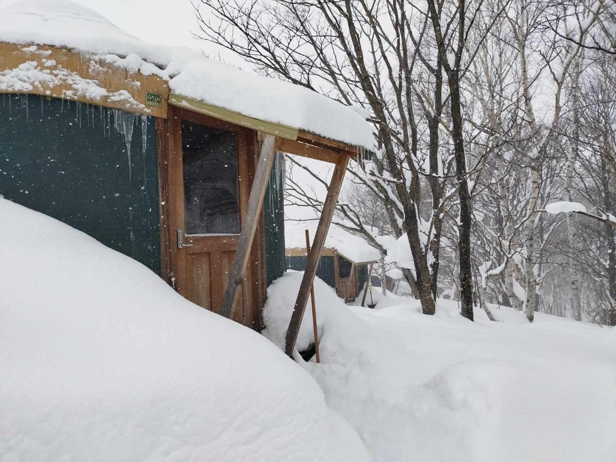 The Yurts At Margo'S Garden, Kiroro Akaigawa Exterior foto
